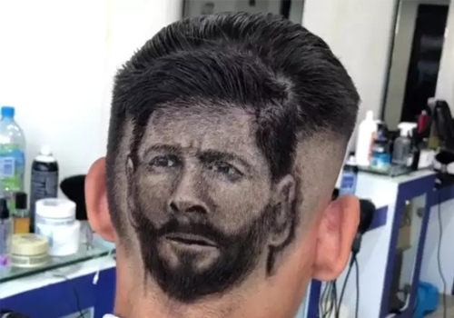 Corte de cabelo com rosto do Lionel Messi.